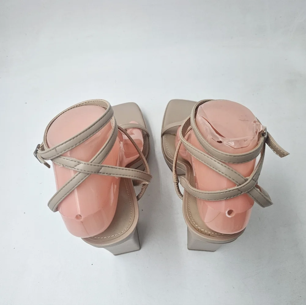 Marc Fisher Acres Strappy Platform Block Heel Sandals Nude Size 9.5 - Picture 5 of 9